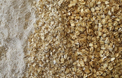 Mẹ sau sinh ăn lạc được không