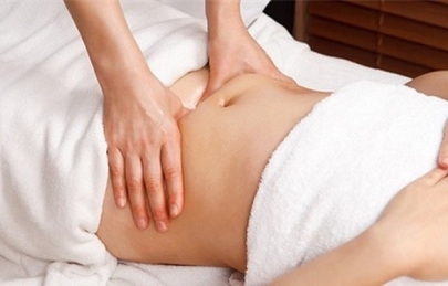 Massage - đánh bụng kết hợp bấm huyệt, tuyệt chiêu giảm cân sau khi sinh em bé