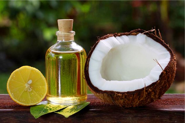 Điều trị rạn da sau sinh bằng dầu dừa