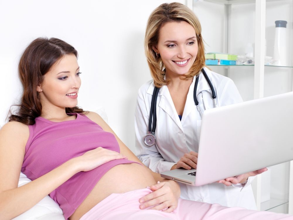 Chăm sóc sức khỏe cho mẹ bầu 3 tháng đầu